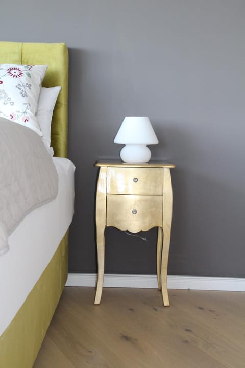 Bed, Decorative detail