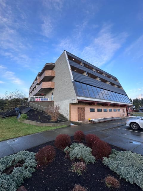 Hotel 19 Hotel in Port Hardy