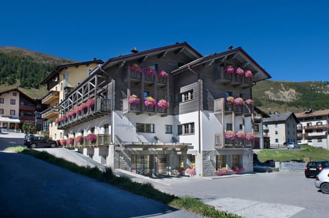 Hotel Marzia Hôtel in Canton of Grisons