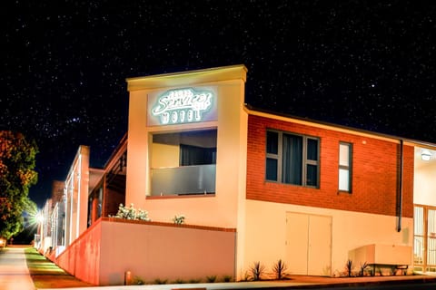 Cowra Services Club Motel Motel in Cowra