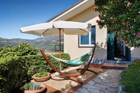 Property building, Day, Garden, Garden view, Mountain view