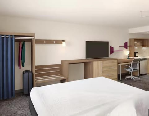 Home2 Suites By Hilton Muncie Hotel in Muncie