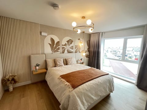 Bed, Decorative detail