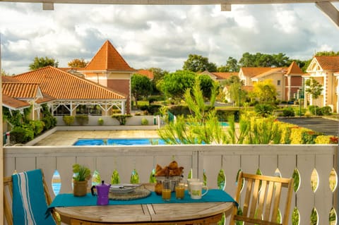 Day, Balcony/Terrace, City view