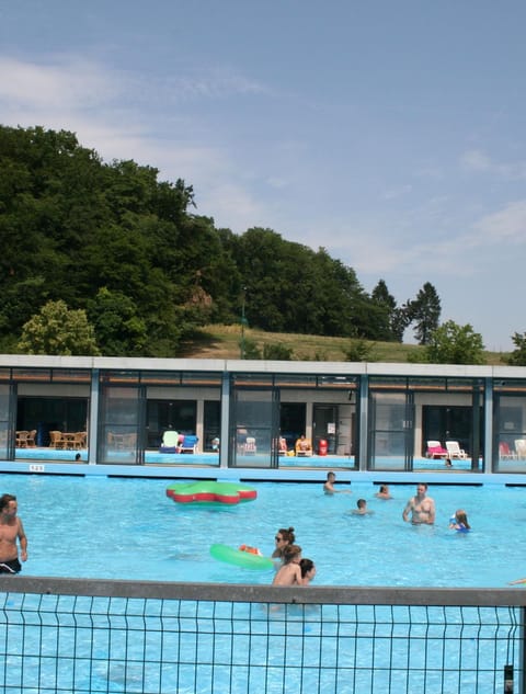 Swimming pool, children, Family