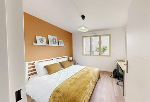 Bed, Bedroom