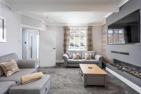 No15 Ellis House - Donnini Apartments House in Kilmarnock