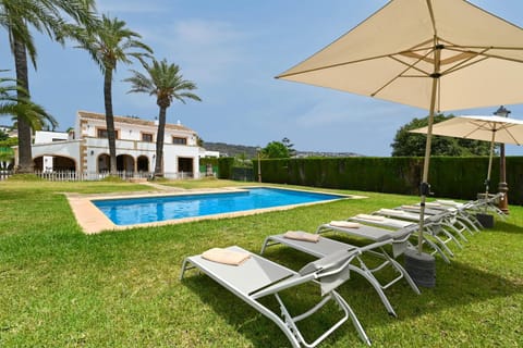 Solarium, Swimming pool