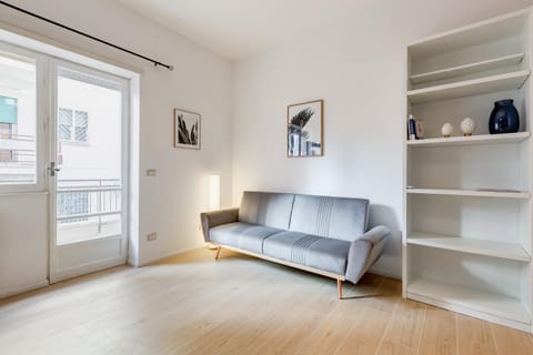 Library, Seating area