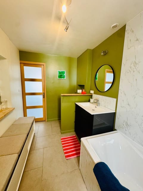 Groovy House - 10 min from Lille House in Lille