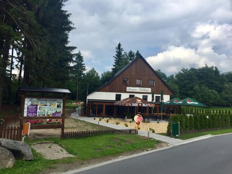 Penzion Neubauer Alojamiento y desayuno in Lower Silesian Voivodeship