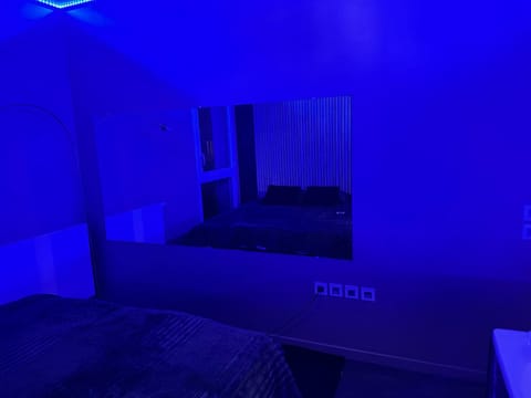 Appartement luxueux avec jacuzzi Apartment in Cergy