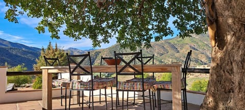 Natural landscape, Dining area, Mountain view