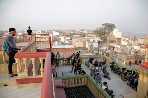 Restaurant/places to eat, Balcony/Terrace, River view