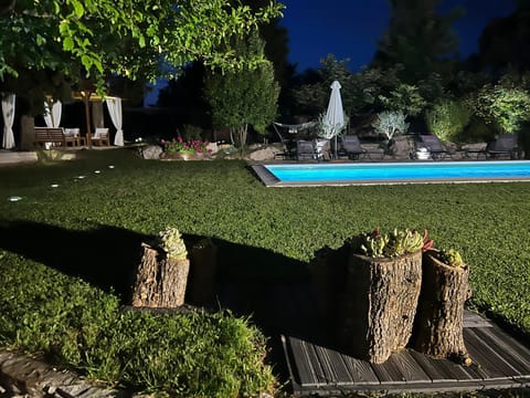 Patio, Garden, Swimming pool