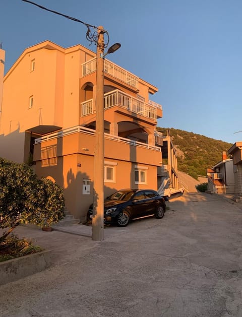 Apartments Ravlic Apartment in Neum