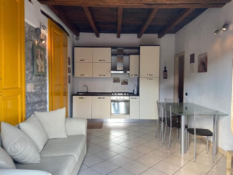 Appartamento tra i laghi di Como e Lugano Apartment in Lugano