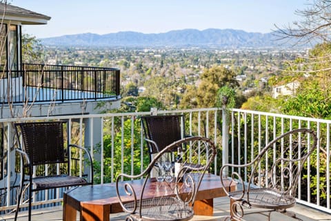 Patio, Natural landscape, View (from property/room), Balcony/Terrace, Mountain view