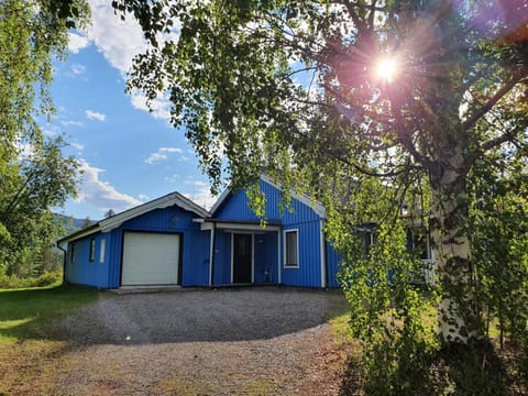 Property building, Spring, Day