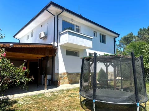 Боровата къща Bed and Breakfast in Varna