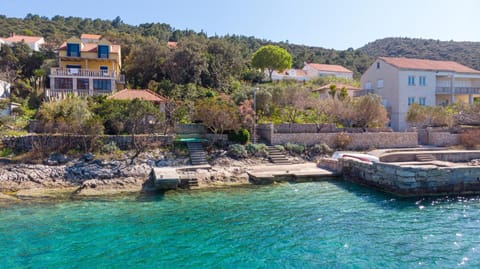 Apartments by the sea Tri Zala, Korcula - 9317 Wohnung in Dubrovnik-Neretva County
