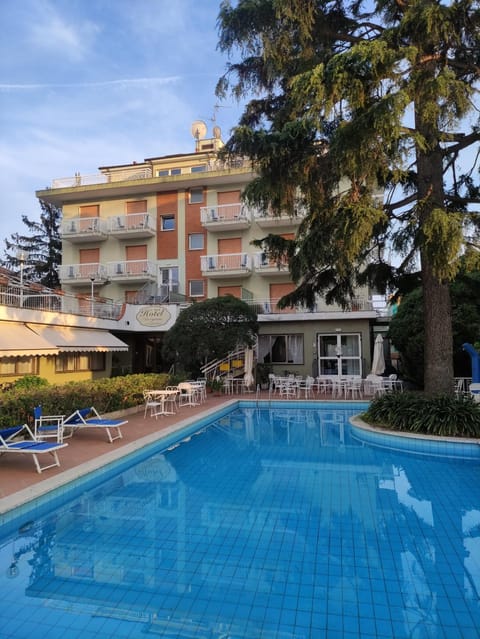 Hotel Bergamo Mare Mhotelsgroup Hotel in San Bartolomeo al Mare