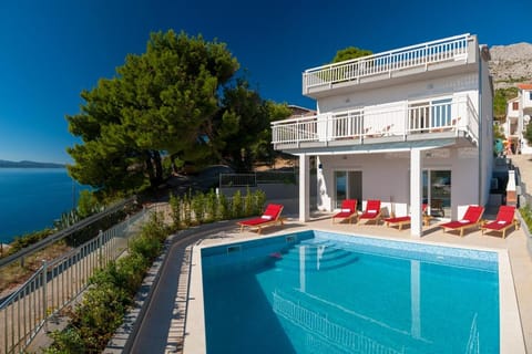Seaside luxury villa with a swimming pool Medici, Omis - 6071 Villa in Split-Dalmatia County