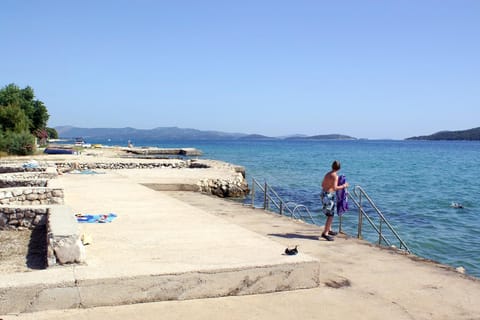 Apartments by the sea Zablace, Sibenik - 4222 Apartment in Šibenik