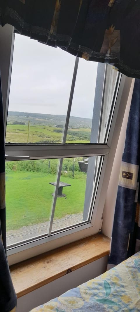 Doolinsunset Country House in County Clare