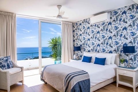 Bay Reflections Camps Bay Luxury Serviced Apartments Chambre d’hôte in Camps Bay