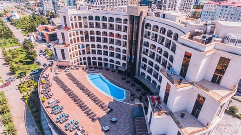 Balcony/Terrace, Pool view, Sea view, Swimming pool