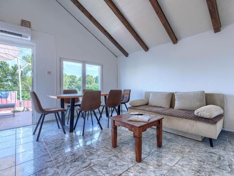 Holiday Home Sabo-1 by Interhome House in Fažana