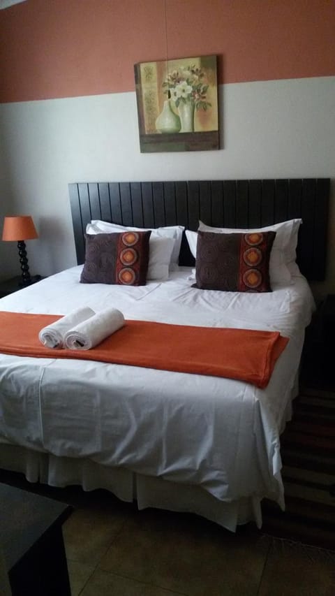 Mzanzi Rock Guesthouse Bed and Breakfast in Johannesburg