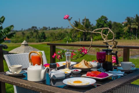 Dining area, Garden view