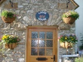 Lodge House B&B Bed and Breakfast in Taunton Deane