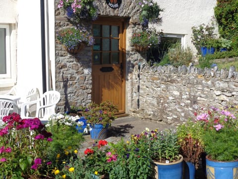 Lodge House B&B Bed and Breakfast in Taunton Deane