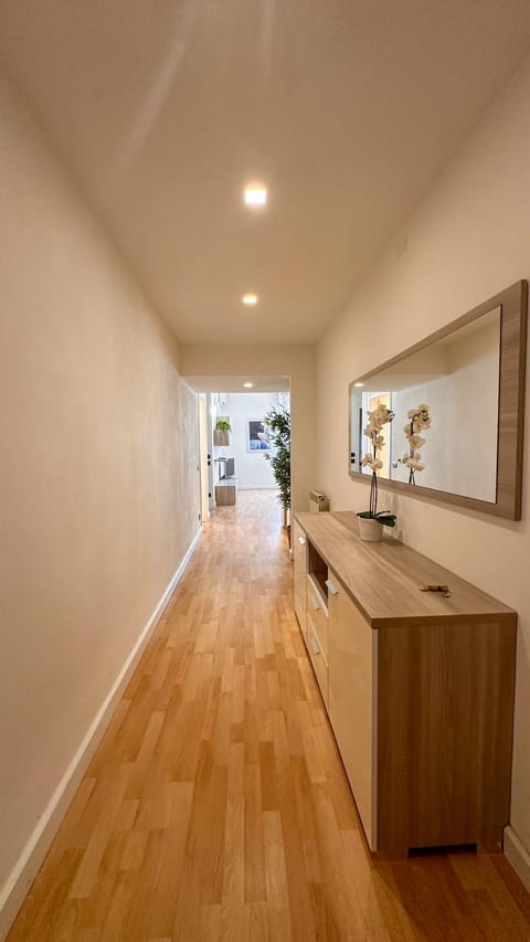 Vista Apuana Central Flat - Beach House Apartment in Marina di Carrara