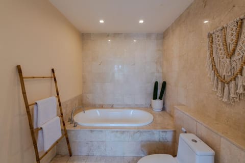 Bath, towels