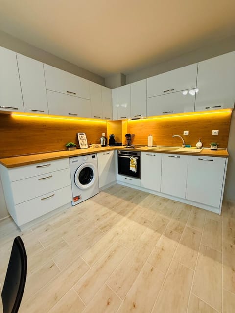 Valhalla Estate Family Apartment whit Parking Apartment in Varna