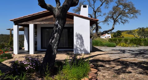 Facade/entrance, Garden