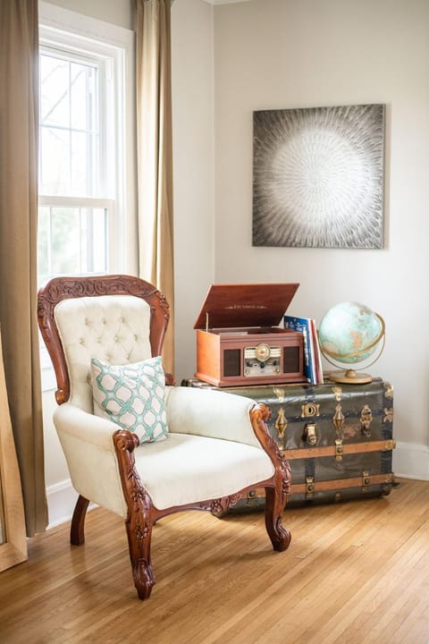 The Wildflower House Yellow Springs AND Pet Friendly House in Yellow Springs