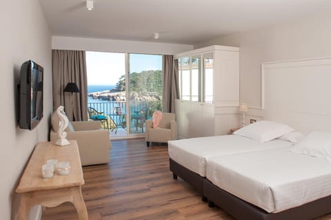 Balcony/Terrace, Photo of the whole room, Bedroom, Sea view