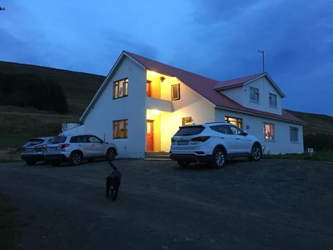 Öndólfsstaðir Farm B&B Aufenthalt auf dem Bauernhof in Northeastern Region