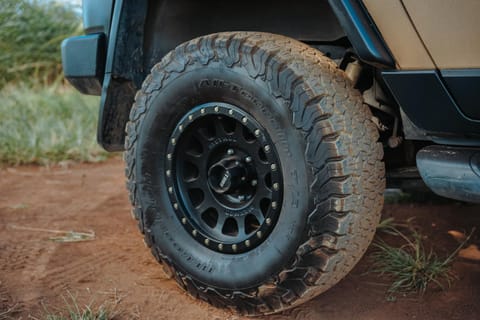 Hawaiian Overlanders Luxury tent in Kalaoa