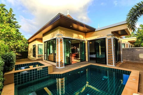 Property building, On site, Pool view, Swimming pool