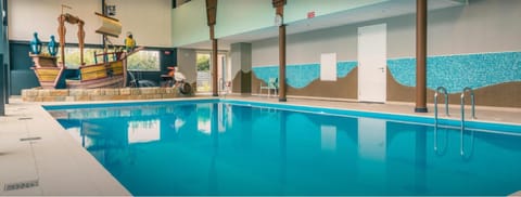 Swimming pool, Swimming pool