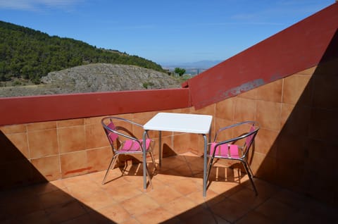 Balcony/Terrace, Landmark view, Mountain view