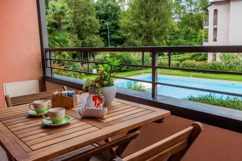 Balcony/Terrace, Pool view