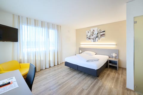 Hotel am Kreisel Self-Check-In by Smart Hotels Hotel in Canton of Zurich