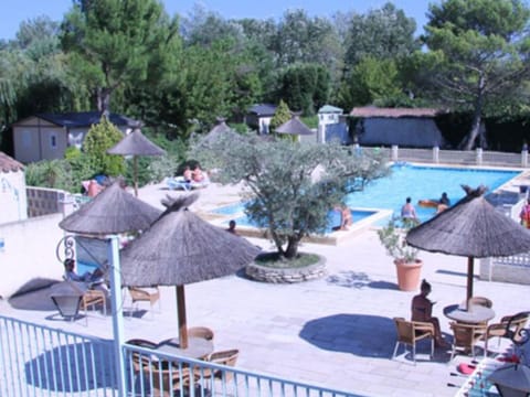 Chalet 3 pièces avec terrasse, 4 pers, confort et calme - API-1-52-742 Campground/ 
RV Resort in Provence-Alpes-Côte d'Azur